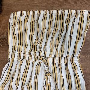 Striped & strapless romper